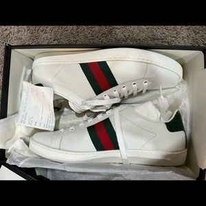 Gucci
New Ace Leather Sneakers With Web Detail